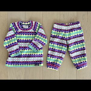 Rare pattern fleece Patagonia top and pants set, 3-6 months, perfect condition